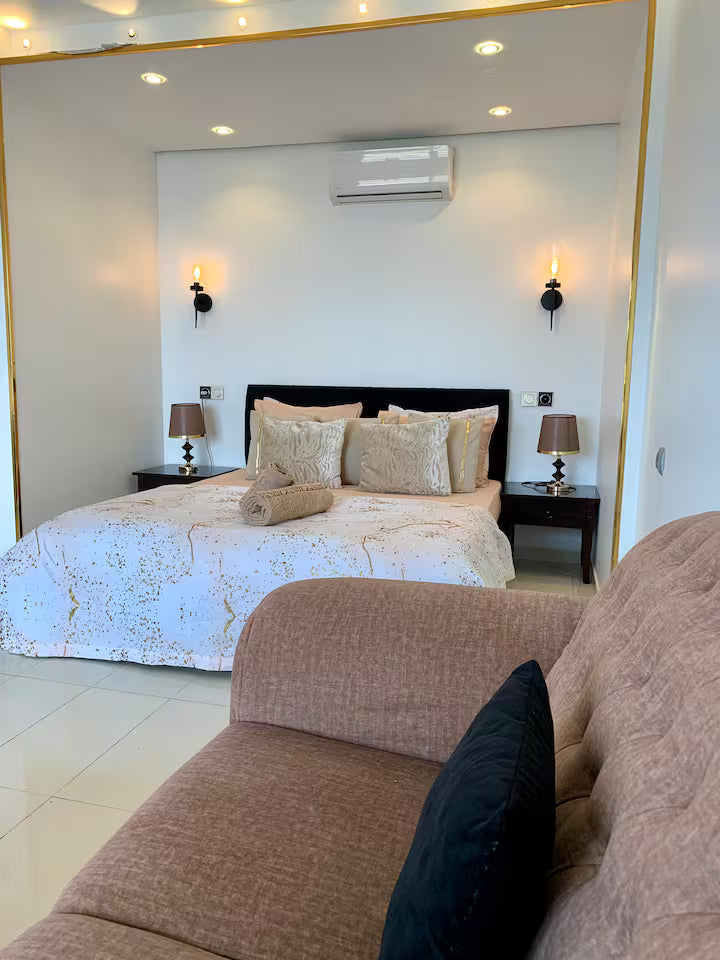 Logement F4 de Luxe avec Vue Mer au 18ème Étage — Tour Mobilart Bahia Center, Oran (7 pers.)