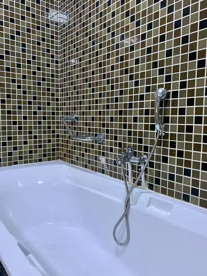 Logement F4 de Luxe avec Vue Mer au 18ème Étage — Tour Mobilart Bahia Center, Oran (7 pers.)