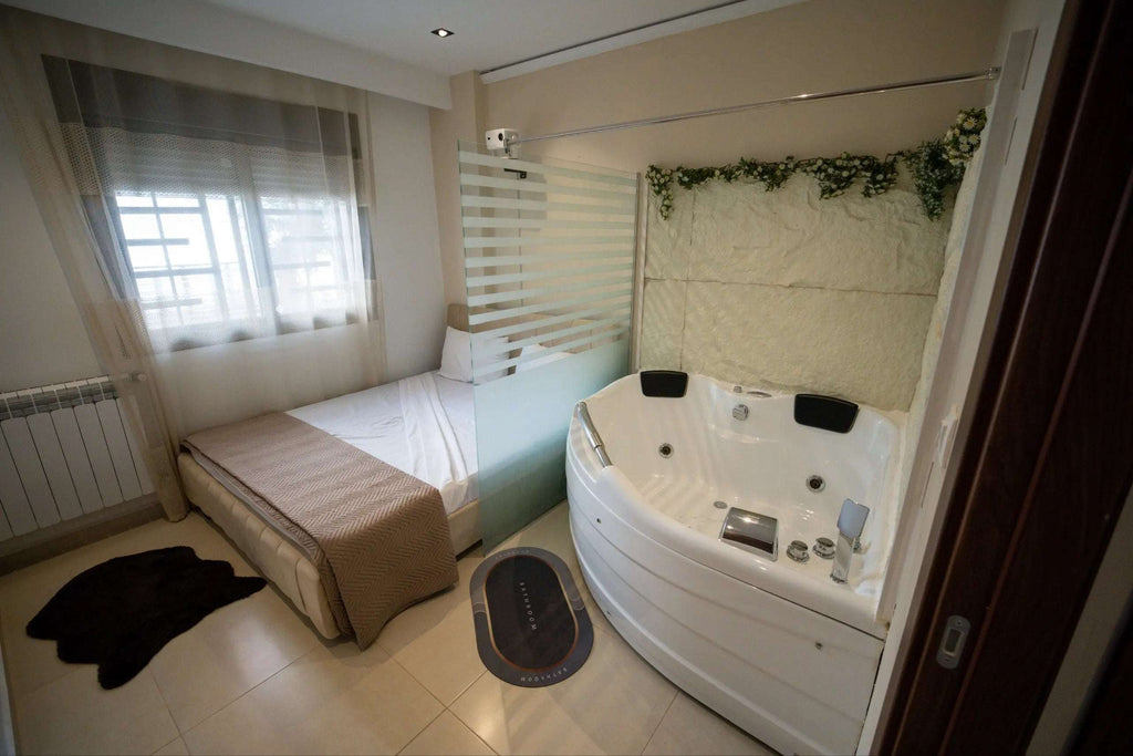 Appartement 2 Chambres avec Jacuzzi Privatif – Belgaïd / Canastel, Oran F3 Key in Dz