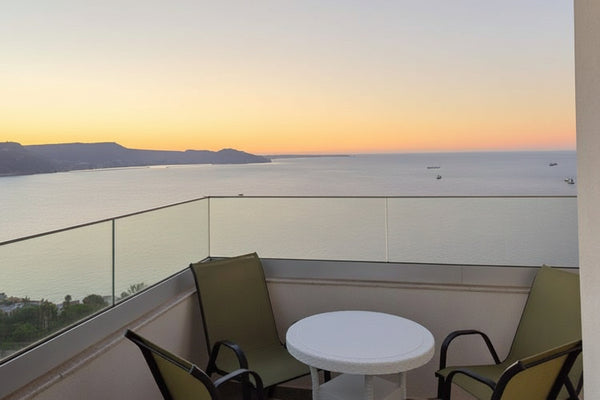 F4 Incroyable Vue Mer 13eme étages Appartement 3 Chambres Oran — Frange Maritime, Residence Emir | Keyin-DZ Key in Dz