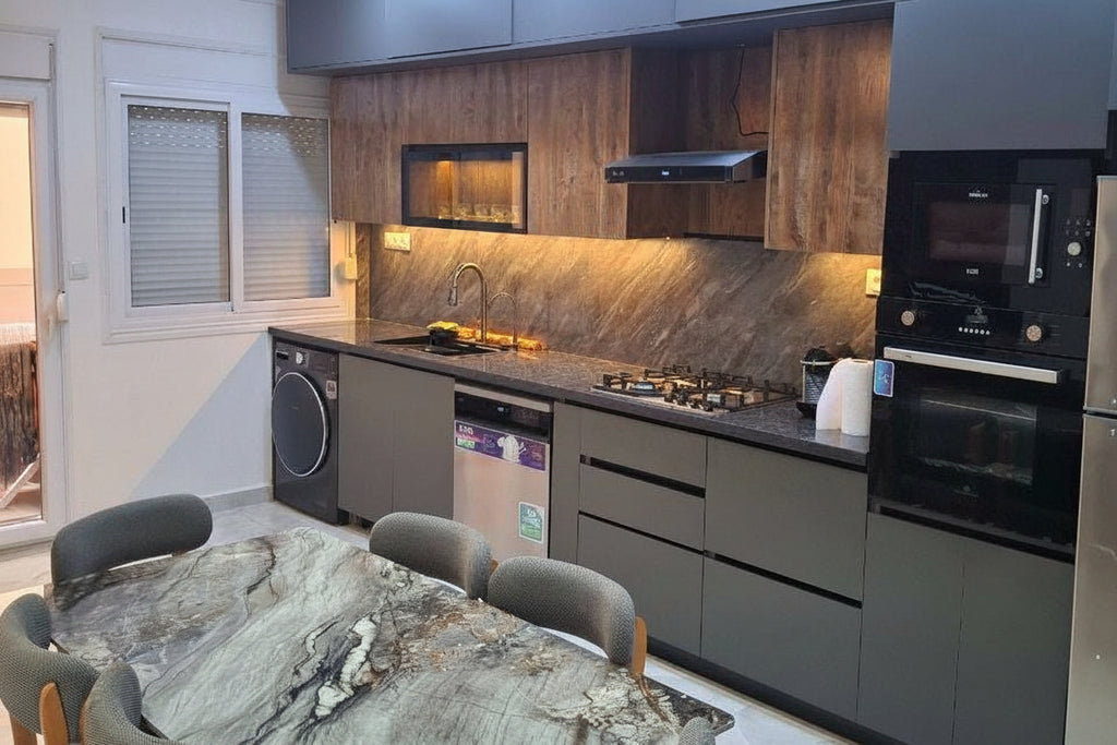🏠 Family F4 Accommodation — Aïn El Turck, 2 min Beach, Akli 2 • 8 Pers • IPTV & Washing Machine