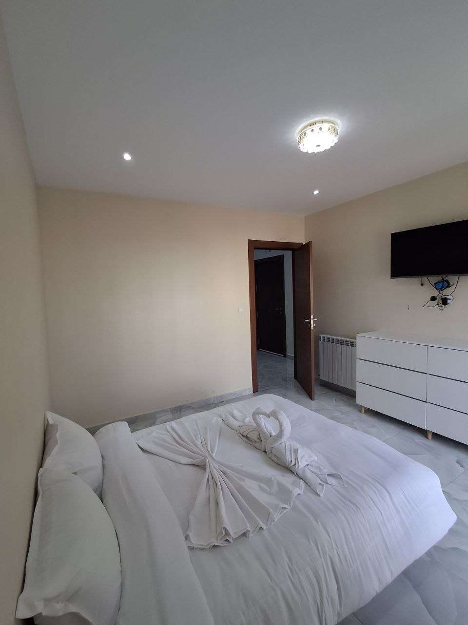 🏠 Family F4 Accommodation — Aïn El Turck, 2 min Beach, Akli 2 • 8 Pers • IPTV & Washing Machine