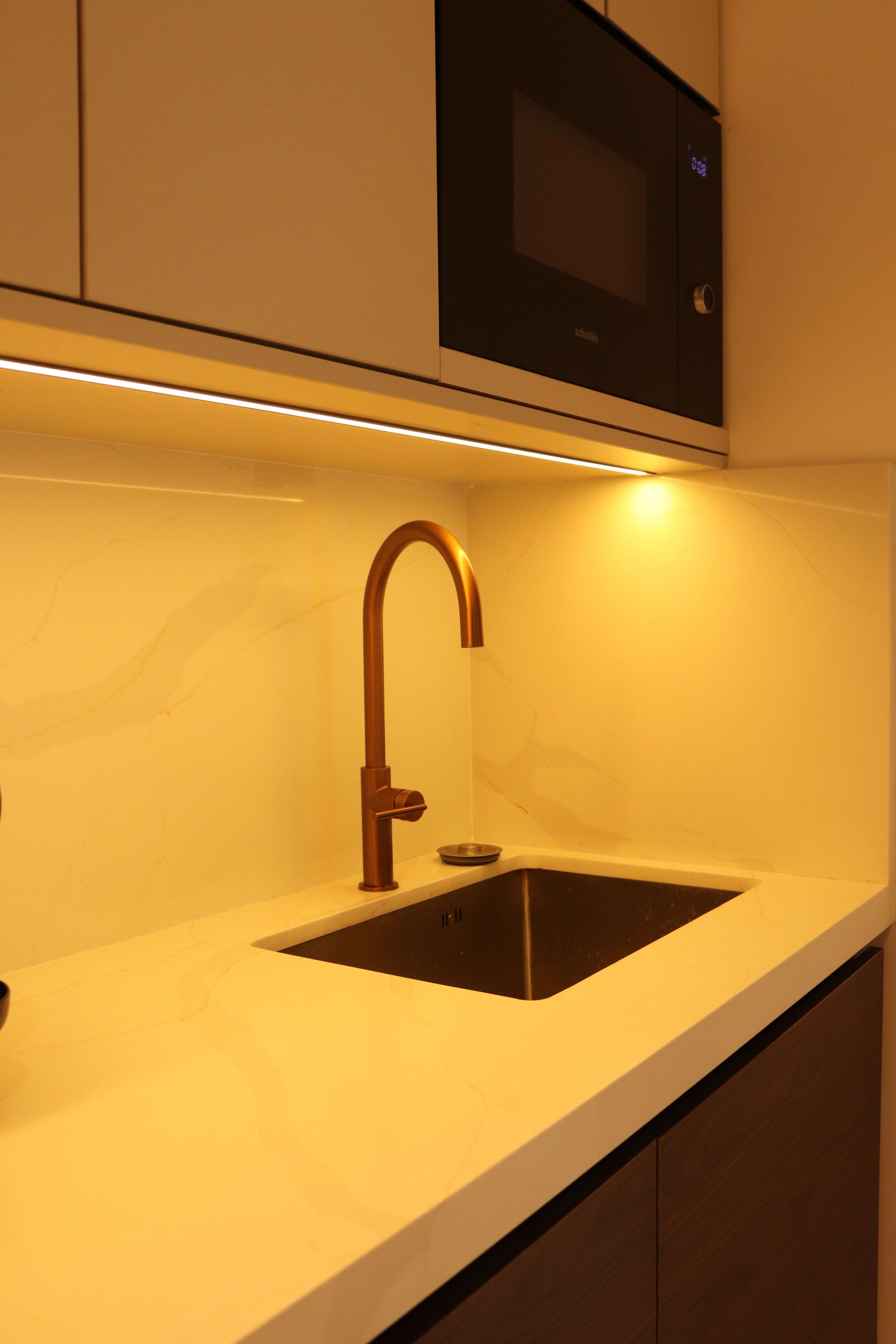 🏠 Appartement Luxe Gambetta, Oran — Jacuzzi Marbre, Suite Parentale (Résidence Sidi Attallah)