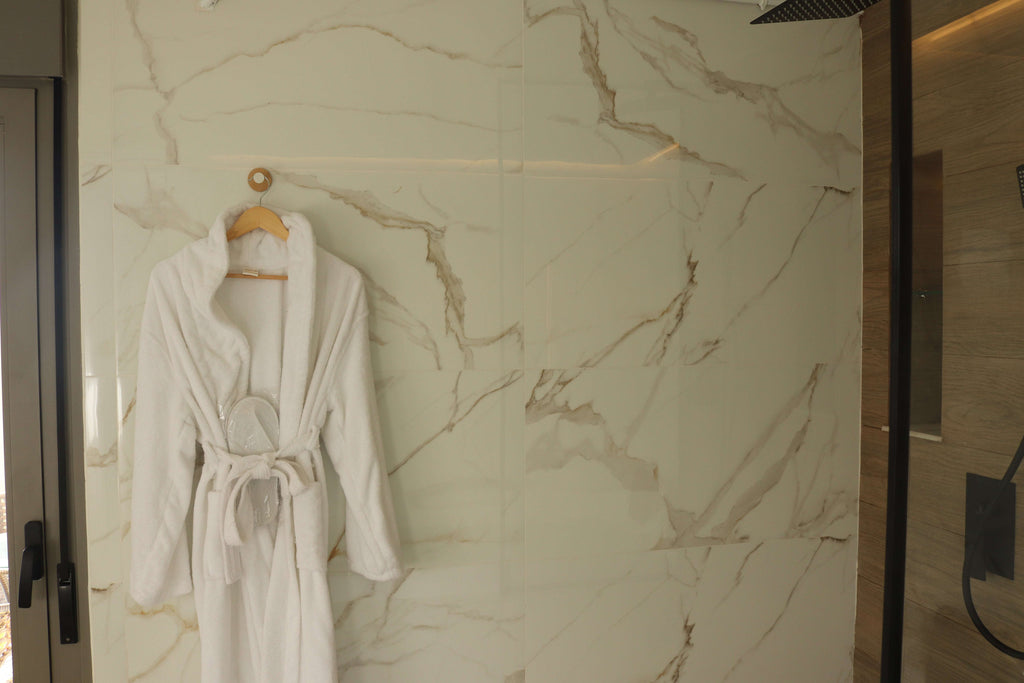 🏠 Appartement Luxe Gambetta, Oran — Jacuzzi Marbre, Suite Parentale (Résidence Sidi Attallah)