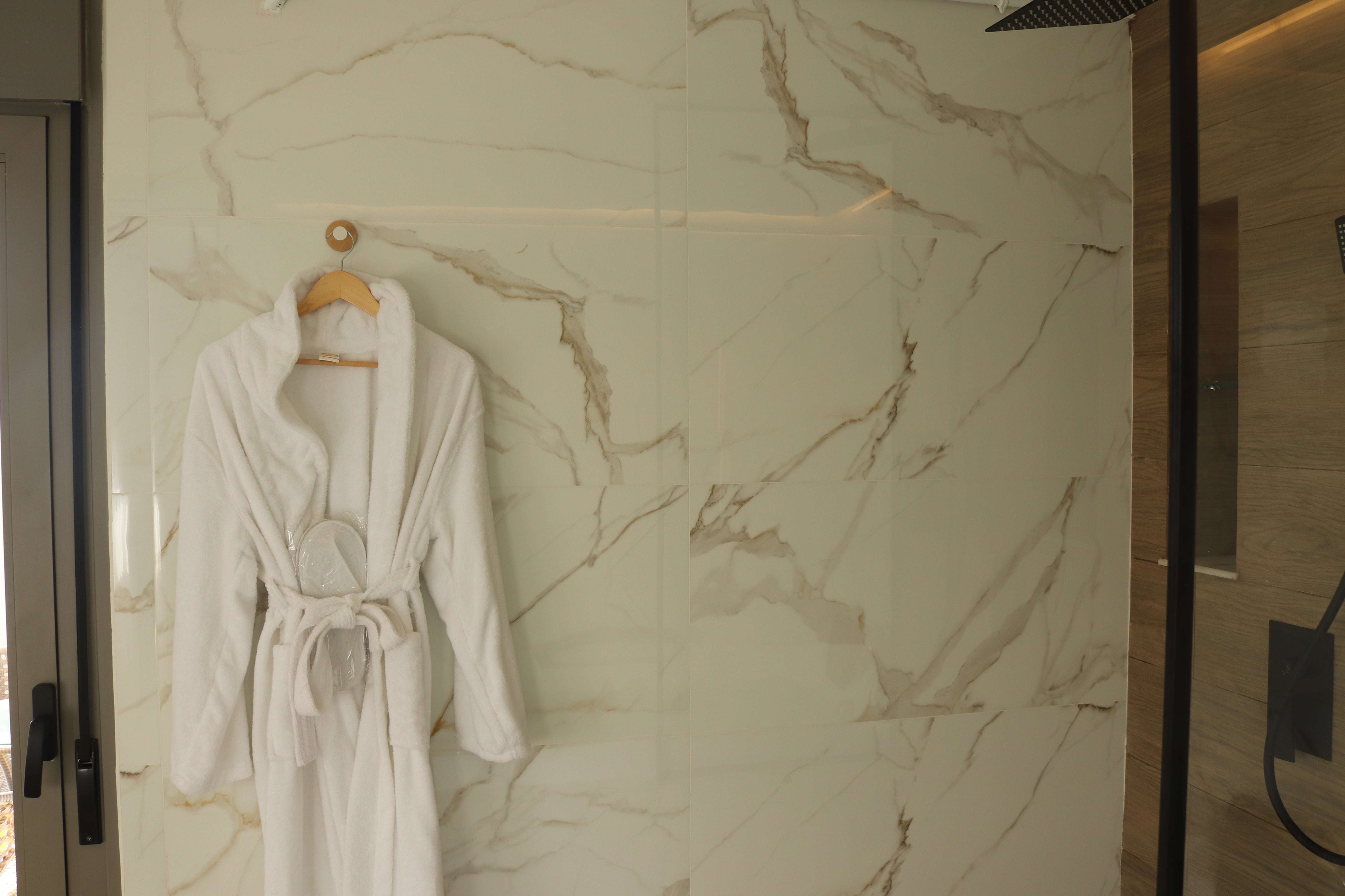 🏠 Appartement Luxe Gambetta, Oran — Jacuzzi Marbre, Suite Parentale (Résidence Sidi Attallah)