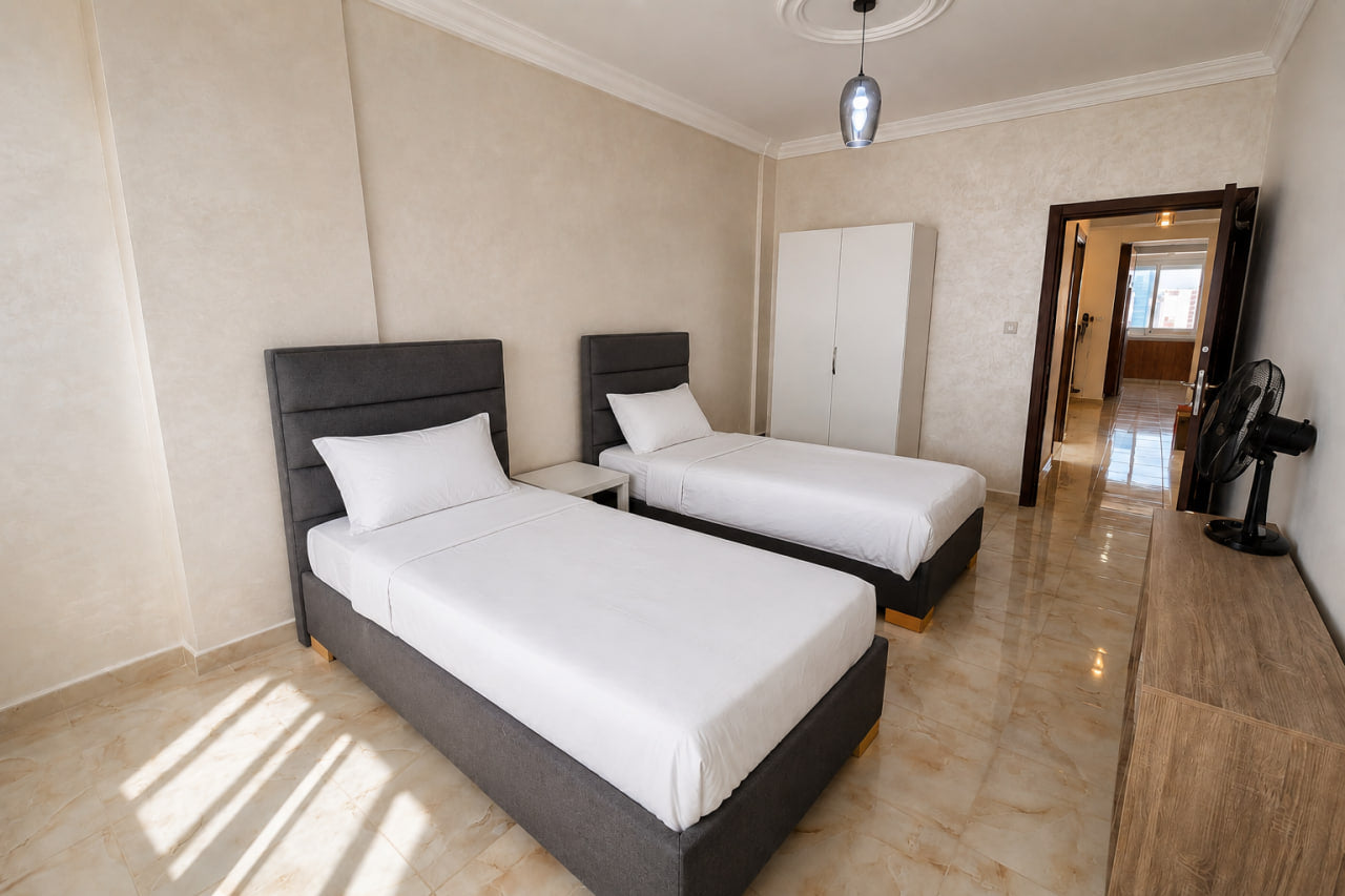 Appartement Vue Mer Akid Lotfi, Oran — 9e Étage, Résidence Sécurisée, Fibre & IPTV Illimitée