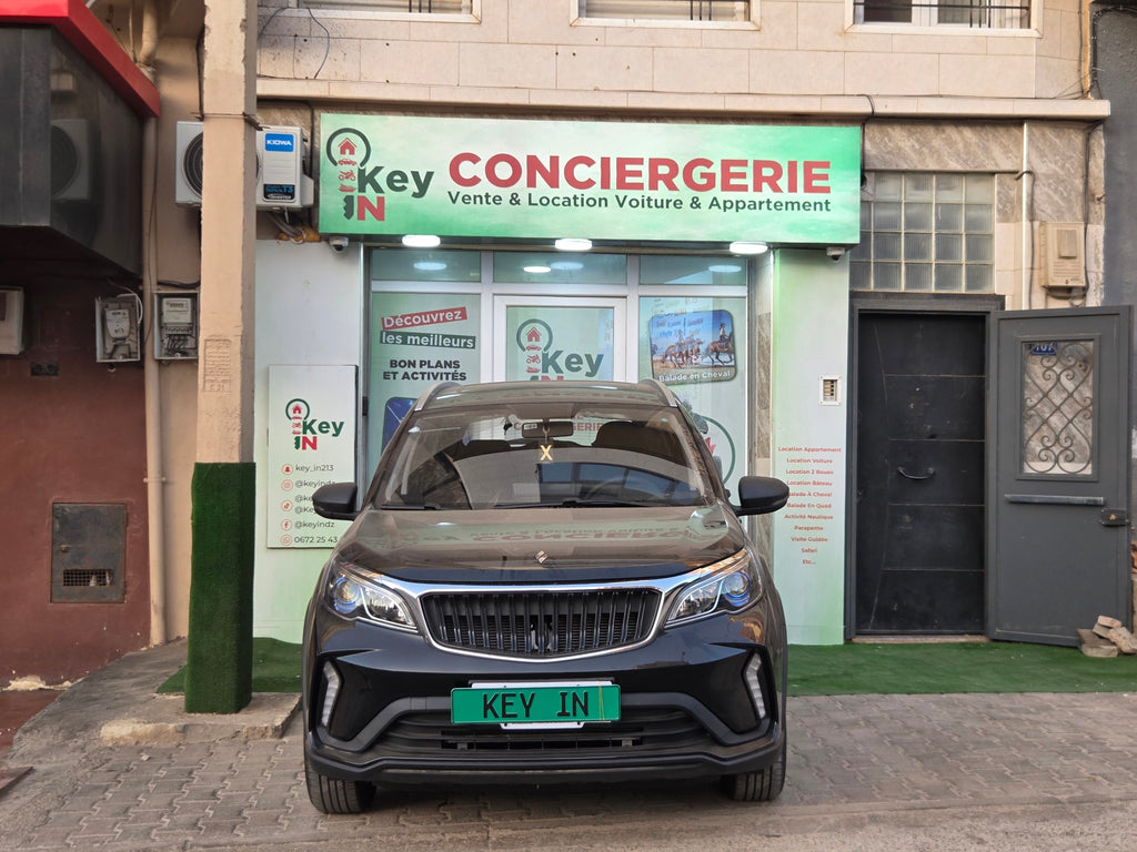 SUV compact noir de la flotte Keyin-DZ, location de voiture familiale à Oran